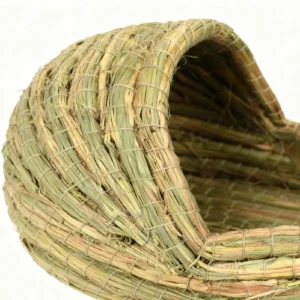 Small Animal Beds Straw Woven Slipper Shape Hatch House Ferret Beds For Chicken Small Animal Cage Coop Farm Breeding Egg Laying